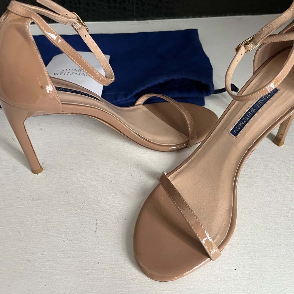 Stuart Weitzman Tan Patent Heels